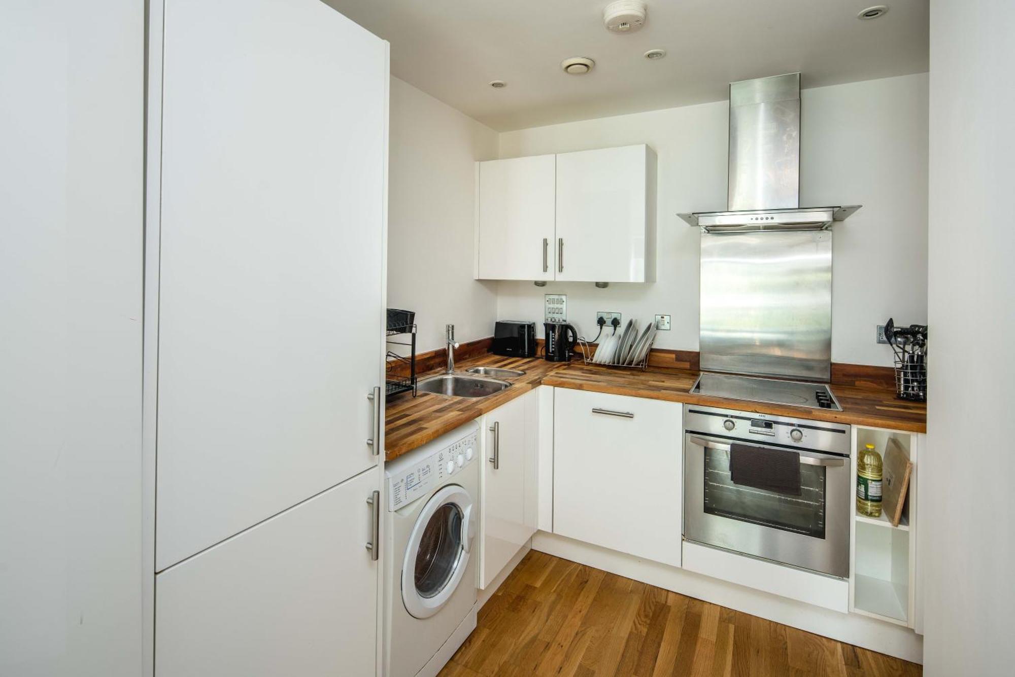 Apartamento One Bedroom Near With Private Balcony *